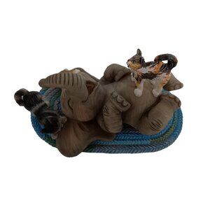 Vintage 1997 Feline Frolic From The Peanut Pals Elephant And Kitty Cat Figurine